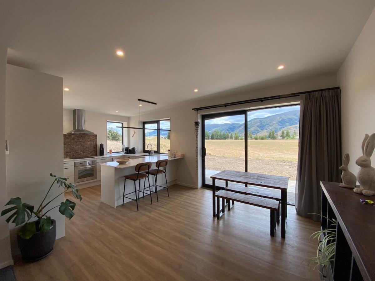 Relax In Rural Wanaka Villa Queensberry Bagian luar foto