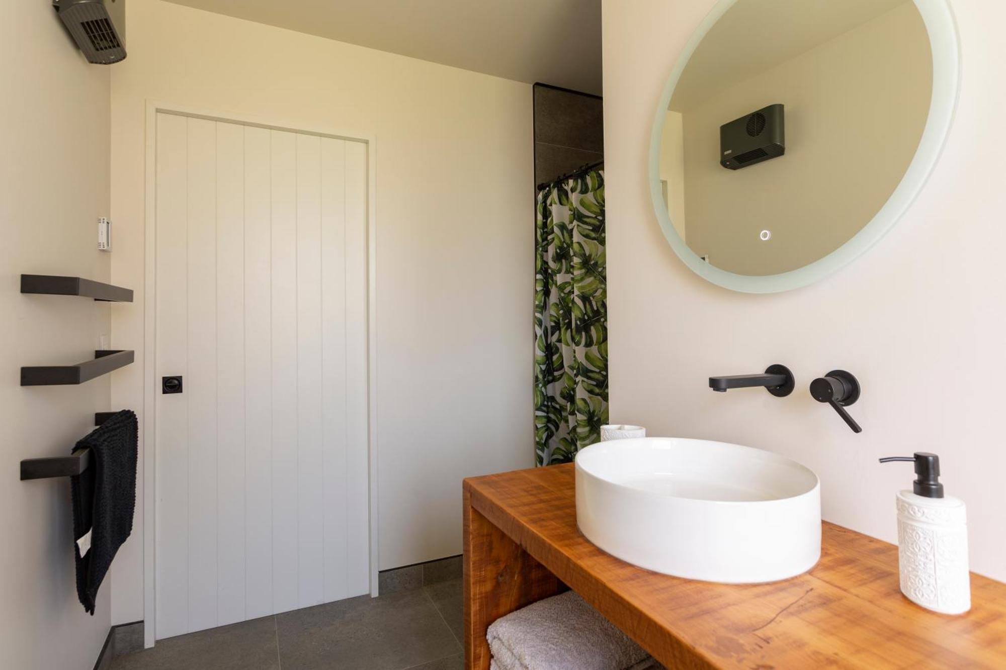 Relax In Rural Wanaka Villa Queensberry Bagian luar foto